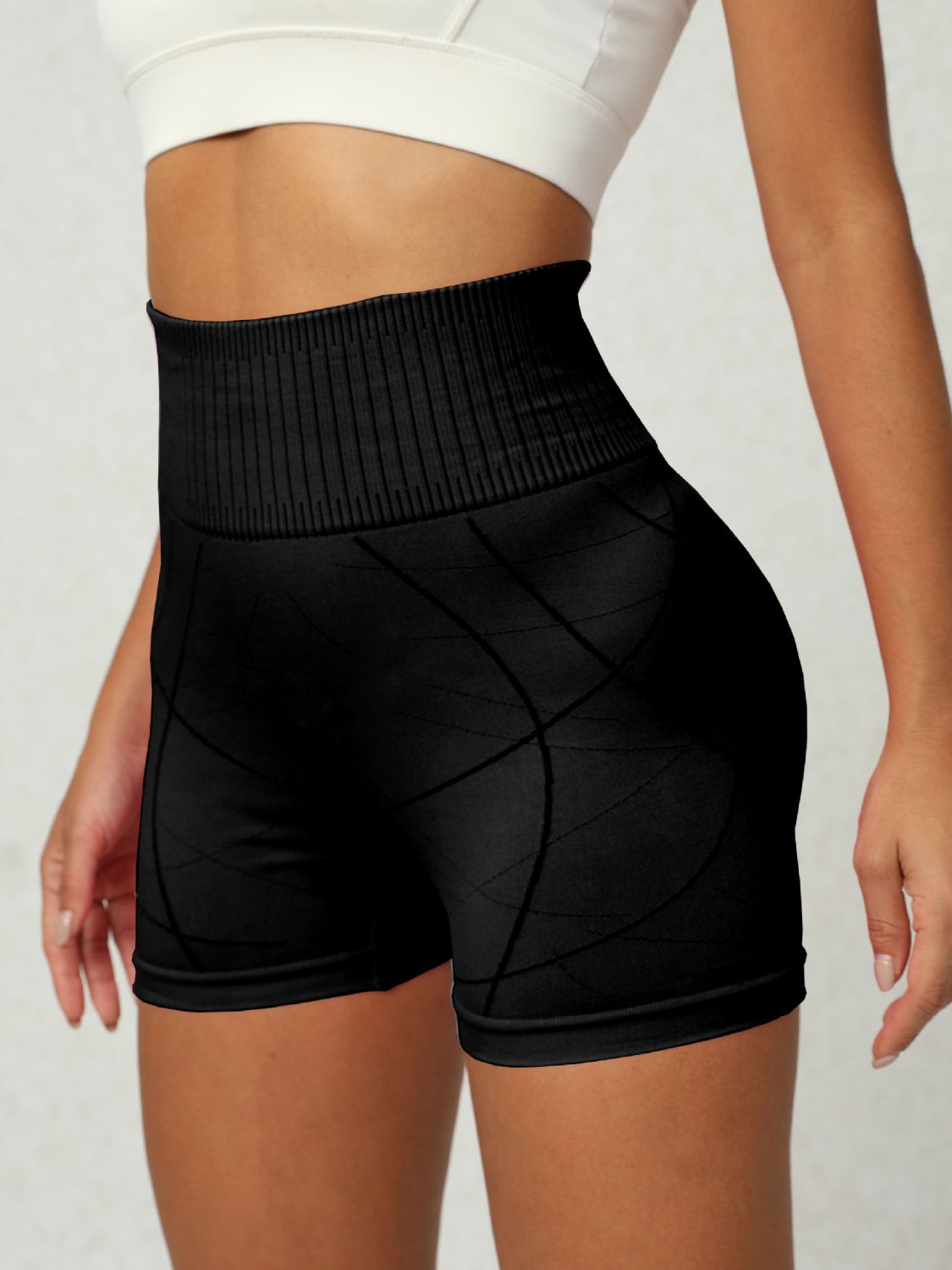 High waist active shorts - black