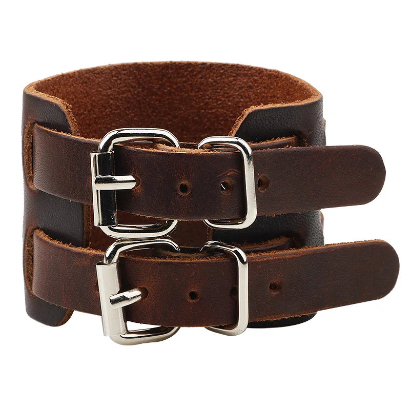 Men’s leather bracelet with steel snap clasps: punk-inspired, available in vibrant colors for a bold, nostalgic look.