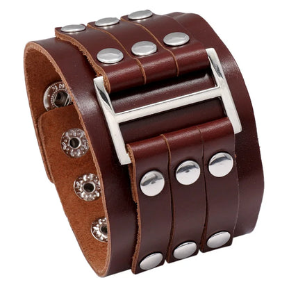 Men’s leather bracelet with steel snap clasps: punk-inspired, available in vibrant colors for a bold, nostalgic look.