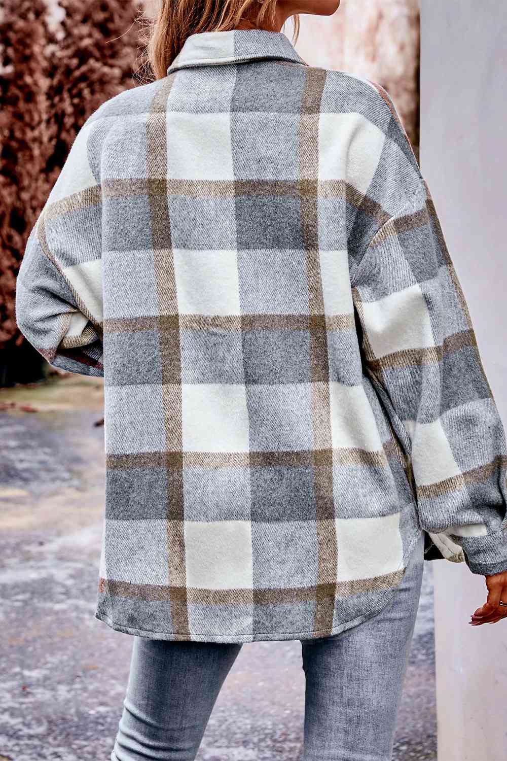 Plaid long sleeve shirt jacket: classic style, 100% polyester, lightweight, durable, with button closure and convenient pockets.