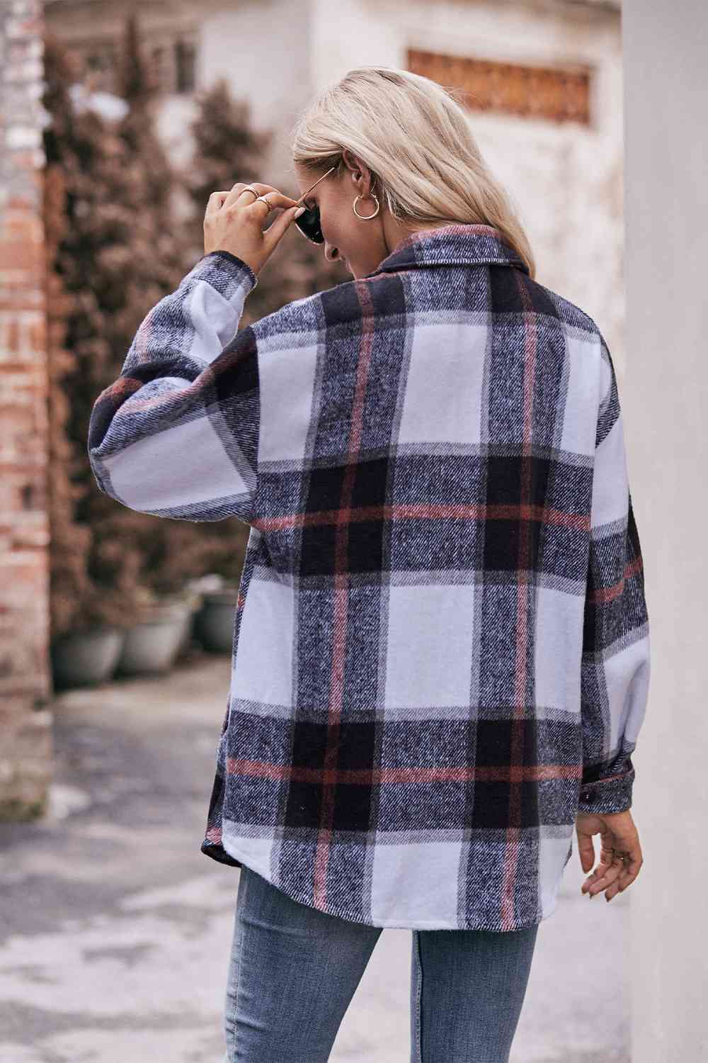 Plaid long sleeve shirt jacket: classic style, 100% polyester, lightweight, durable, with button closure and convenient pockets.