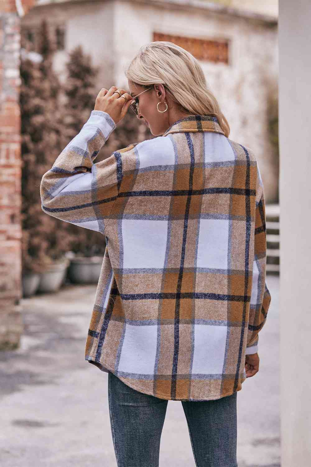 Plaid long sleeve shirt jacket: classic style, 100% polyester, lightweight, durable, with button closure and convenient pockets.